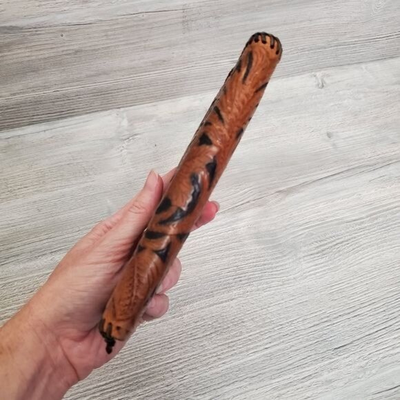 Vintage tooled leather turn lock wallet - Picture 7 of 10